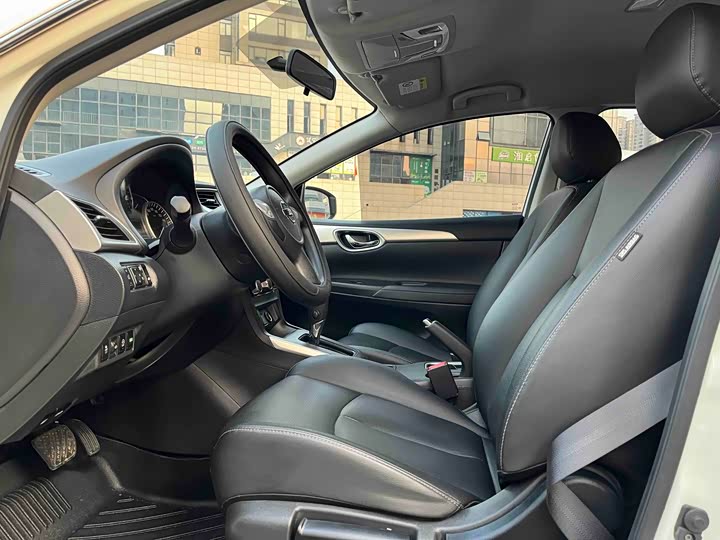 Фото 3 - Nissan Sylphy