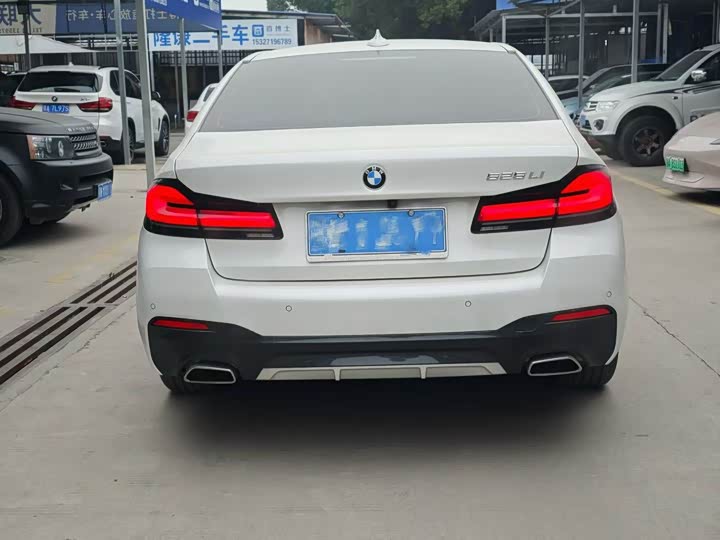 Фото 8 - BMW 5 Series