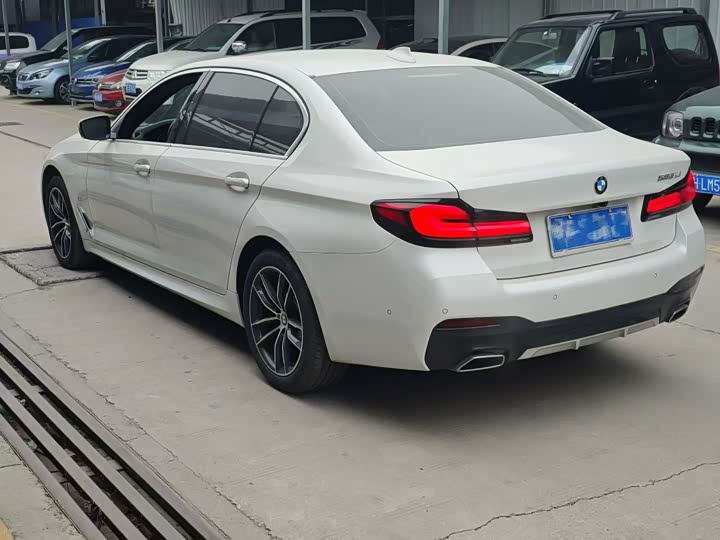 Фото 9 - BMW 5 Series