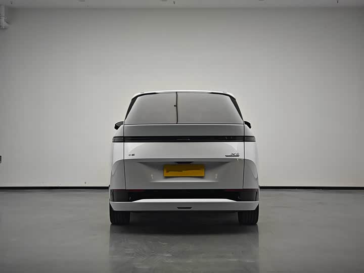 Фото 5 - XPeng X9