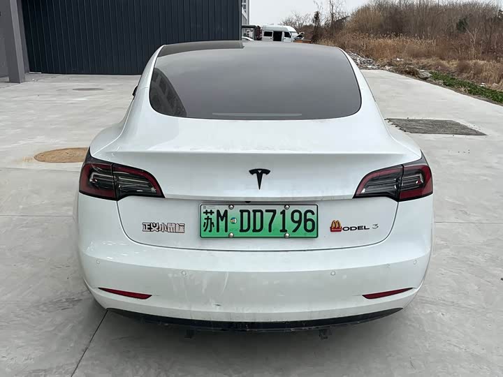 Фото 5 - Tesla Model 3