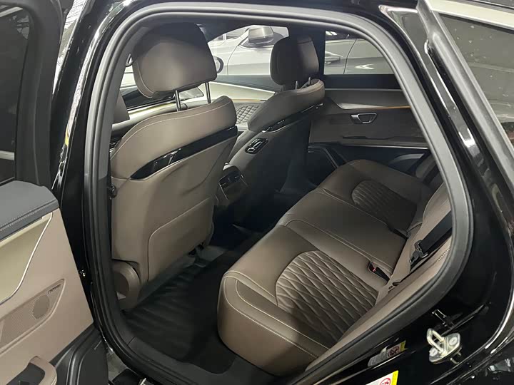 Фото 9 - BYD Han