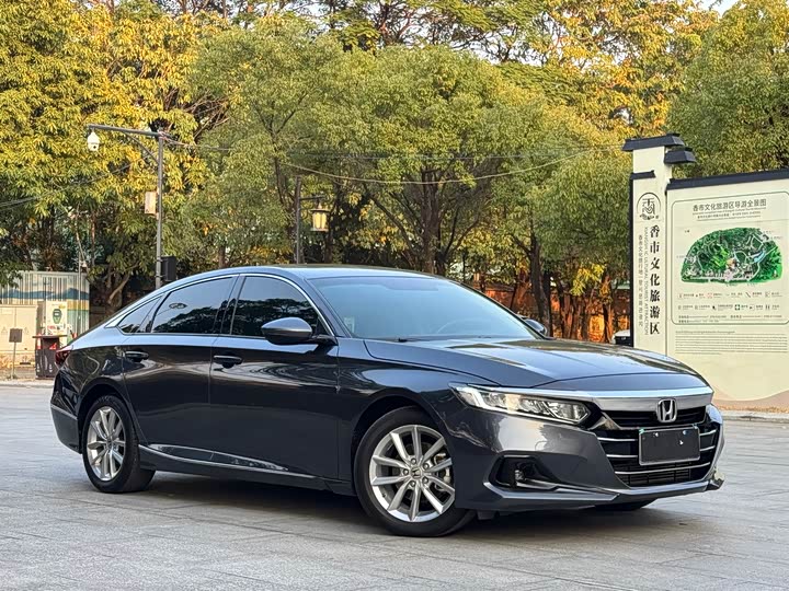 Фото 3 - Honda Accord