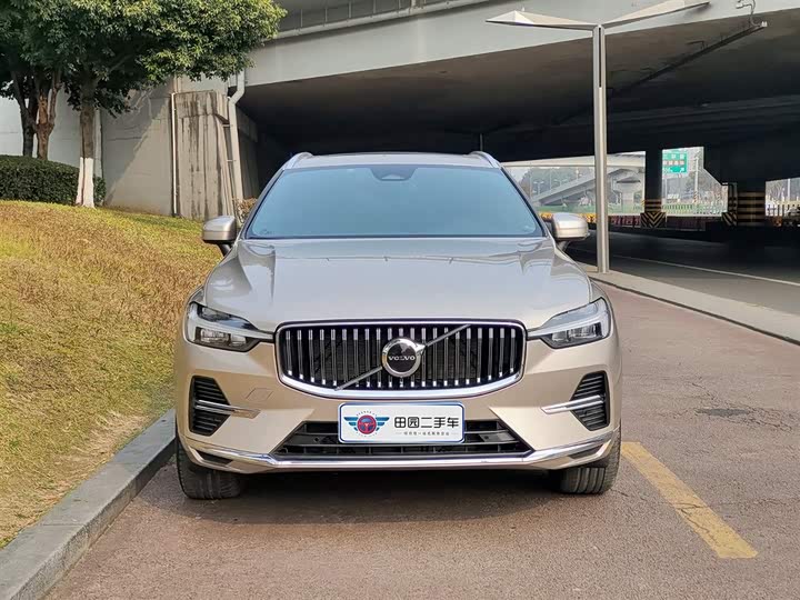 Фото 2 - Volvo XC60