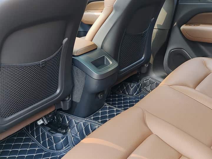 Фото 9 - Volvo XC60