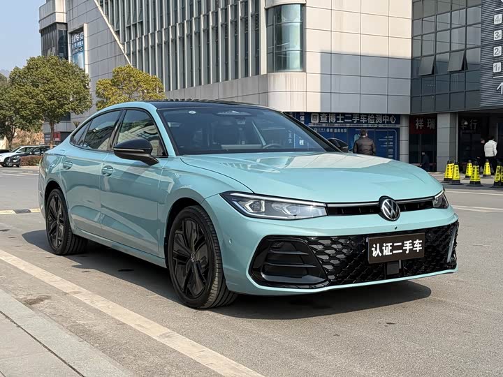 Фото 3 - Volkswagen Passat