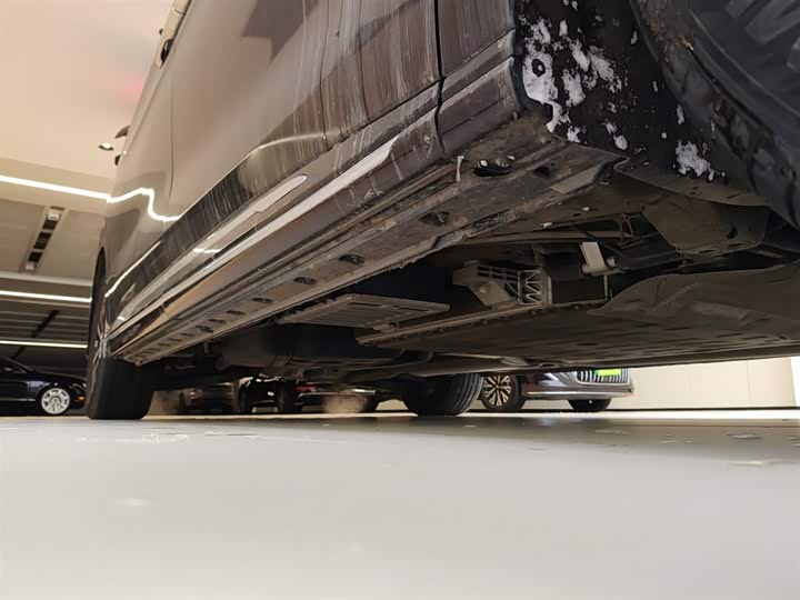 Фото 2 - Hongqi HQ9 Hybrid