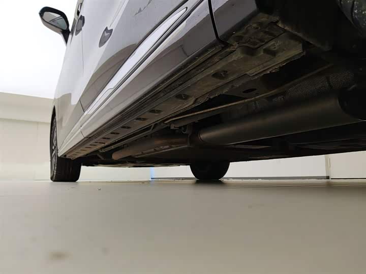 Фото 6 - Hongqi HQ9 Hybrid