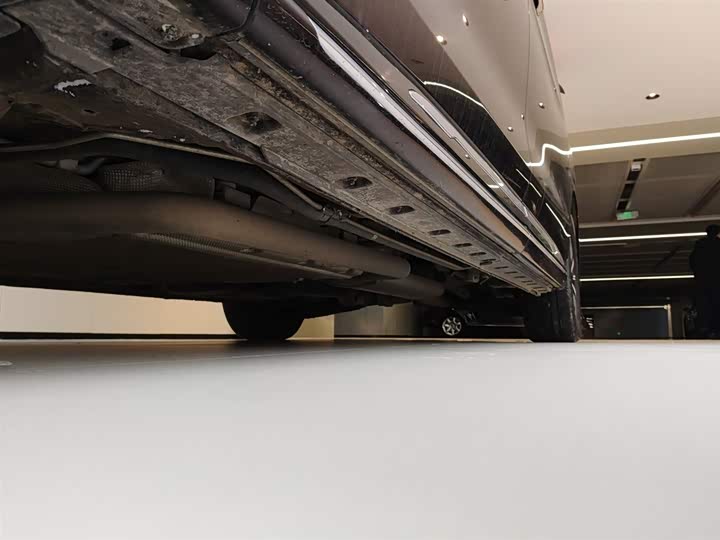 Фото 8 - Hongqi HQ9 Hybrid