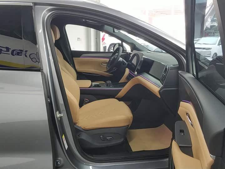 Фото 8 - BYD Song L DM-i Hybrid