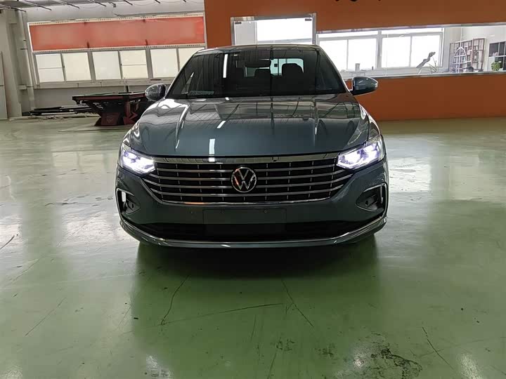 Фото 3 - Volkswagen Lavida