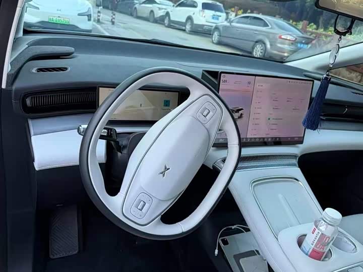 Фото 7 - XPeng X9