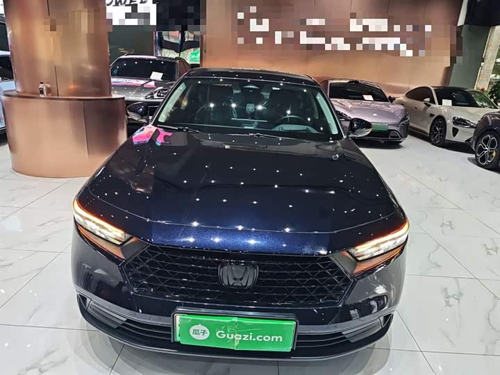 Фото 3 - Honda Accord Hybrid