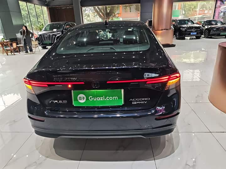 Фото 6 - Honda Accord Hybrid