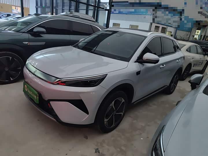 Фото 2 - BYD Yuan Plus