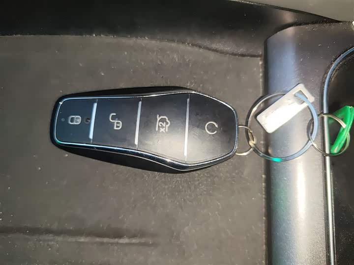 Фото 9 - BYD Yuan Plus