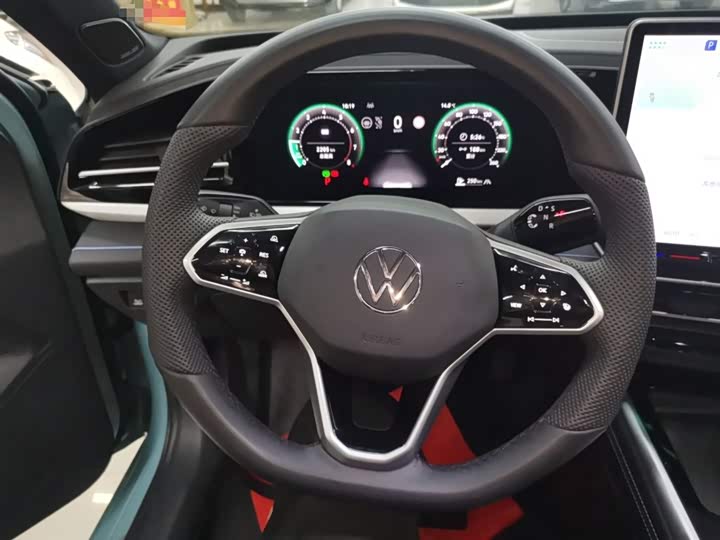 Фото 3 - Volkswagen Passat