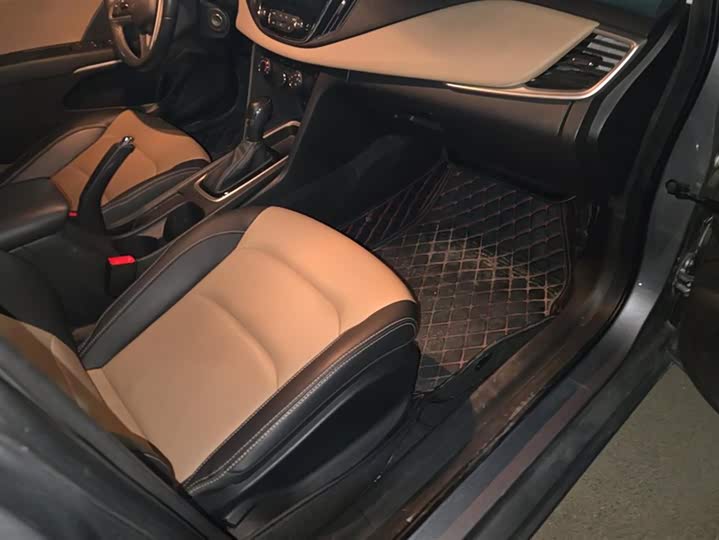 Фото 8 - Chevrolet Monza