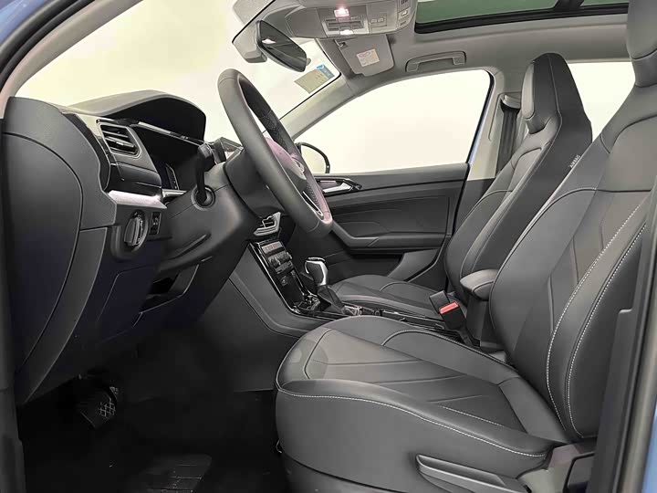 Фото 8 - Volkswagen Tharu