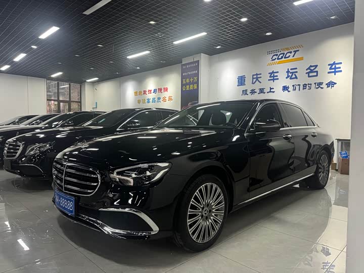 Фото 1 - Mercedes-Benz E-Class