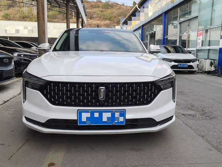 Фото 2 - Bestune B70