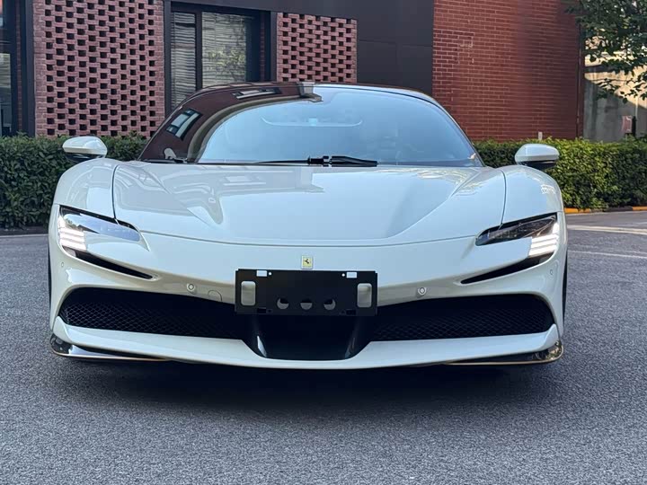 Фото 3 - Ferrari SF90