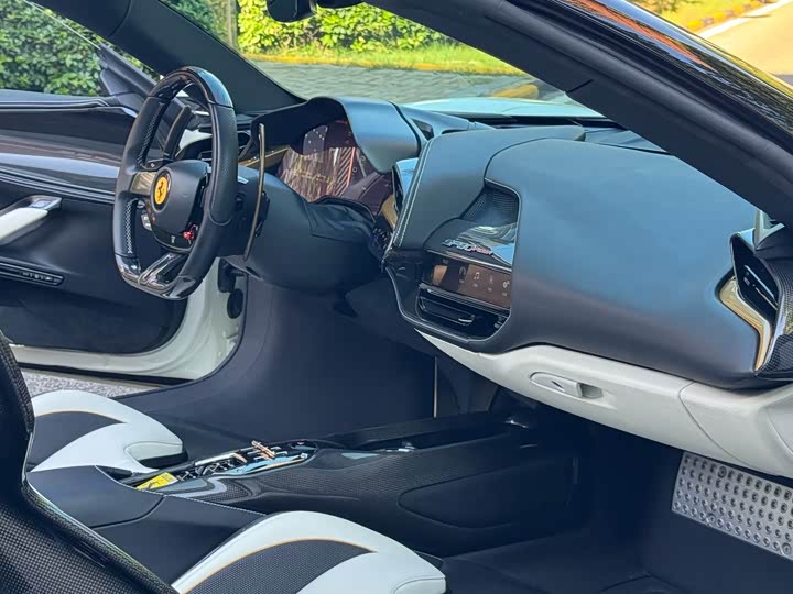 Фото 6 - Ferrari SF90