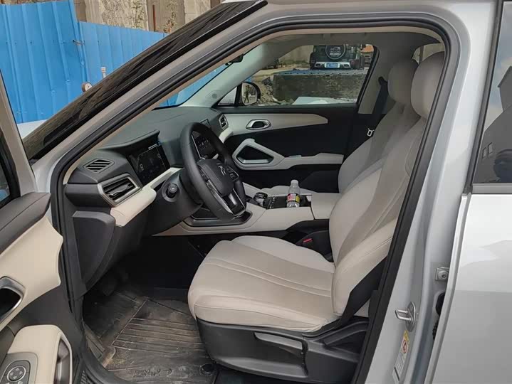 Фото 9 - BYD Yuan Up