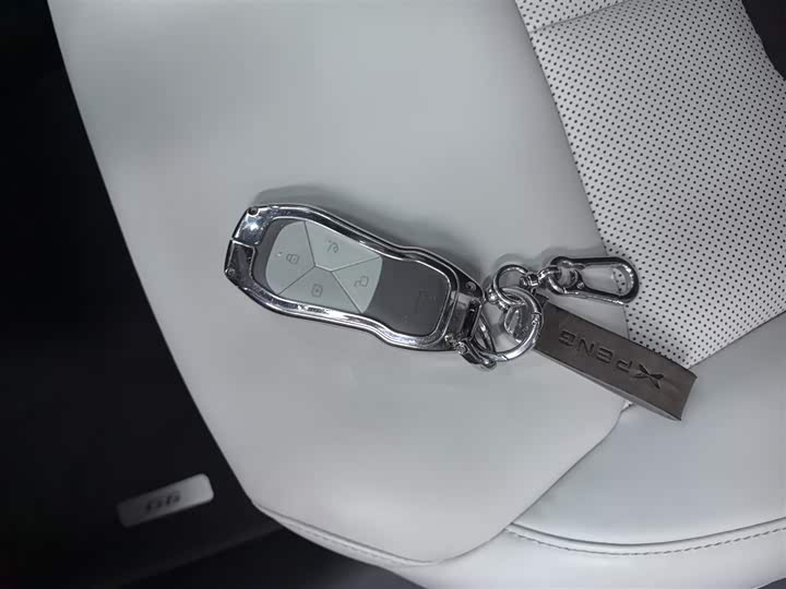 Фото 9 - XPeng G6