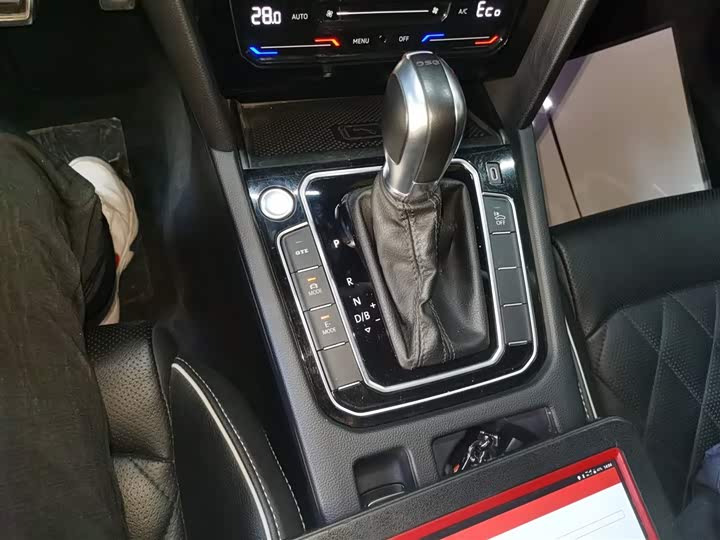 Фото 6 - Volkswagen Magotan GTE Hybrid