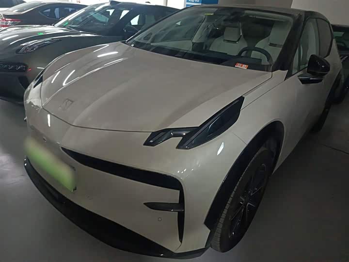 Фото 1 - Zeekr X