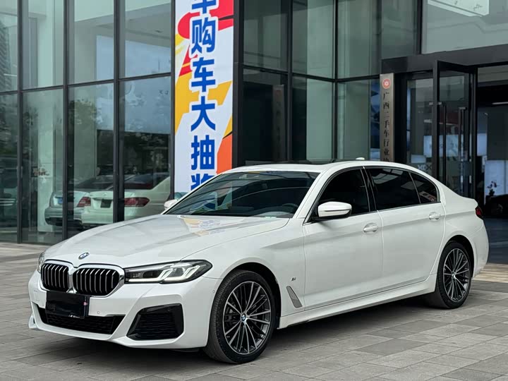 Фото 1 - BMW 5 Series