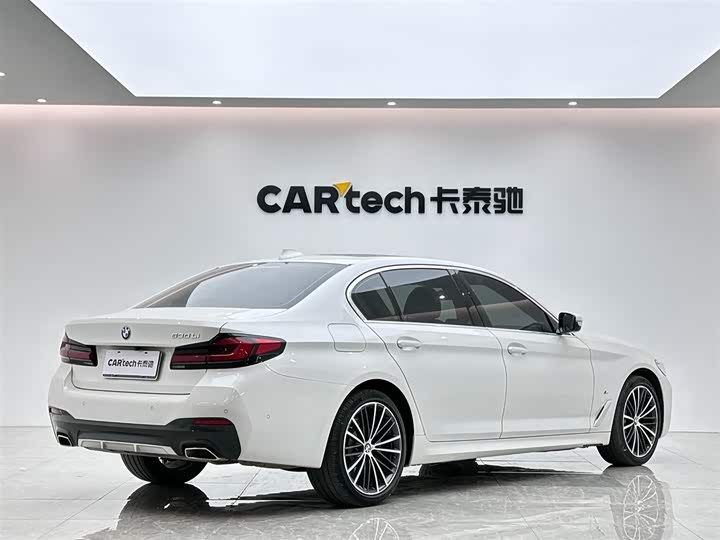 Фото 5 - BMW 5 Series