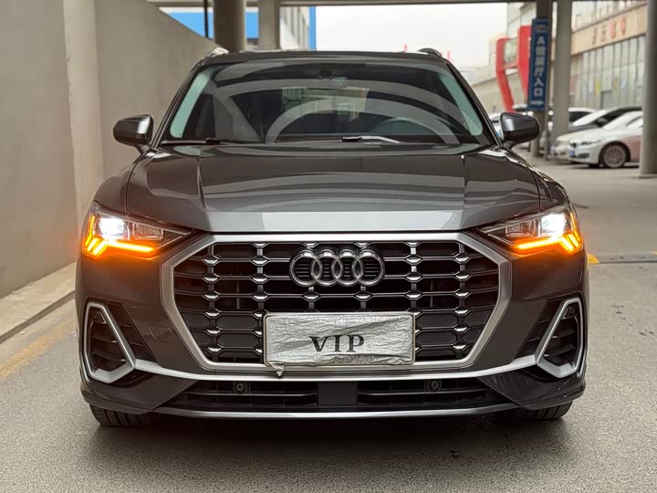 Фото 2 - Audi Q3
