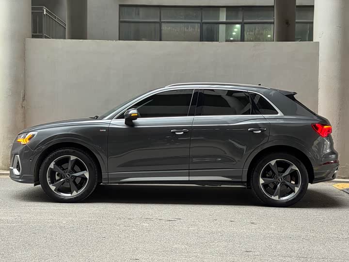 Фото 3 - Audi Q3