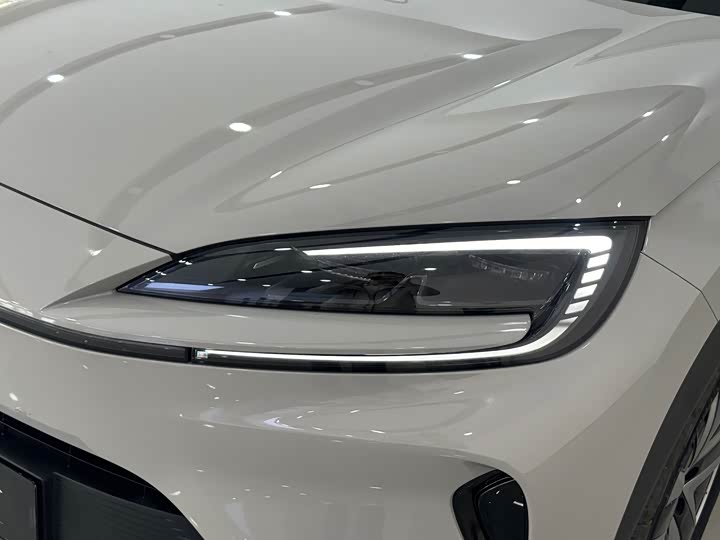 Фото 3 - BYD Sea Lion 07 DM-i Hybrid