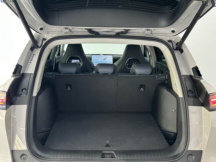 Фото 8 - BYD Sea Lion 07 DM-i Hybrid