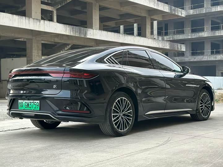 Фото 9 - BYD Han