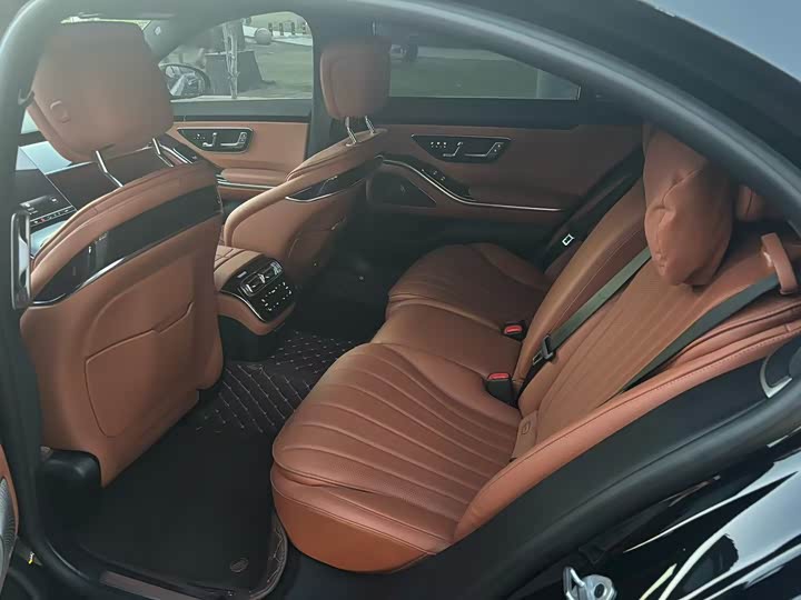 Фото 5 - Mercedes-Benz S-Class