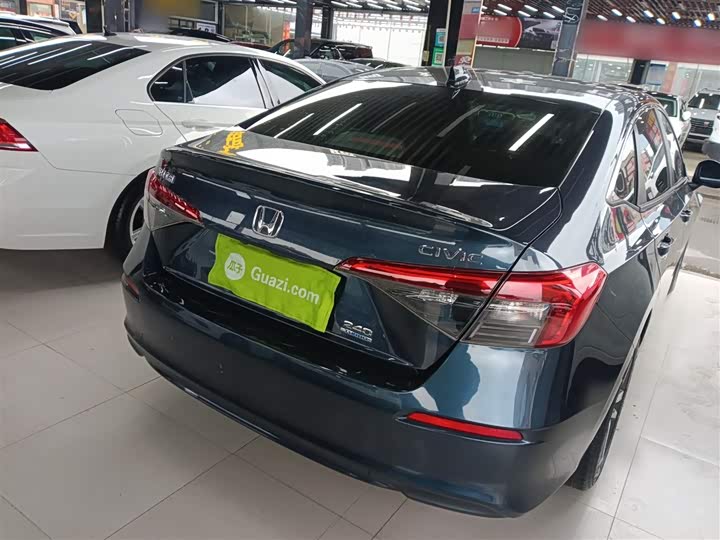 Фото 7 - Honda Civic