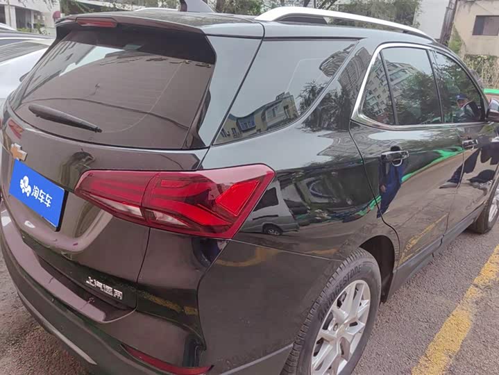 Фото 3 - Chevrolet Equinox