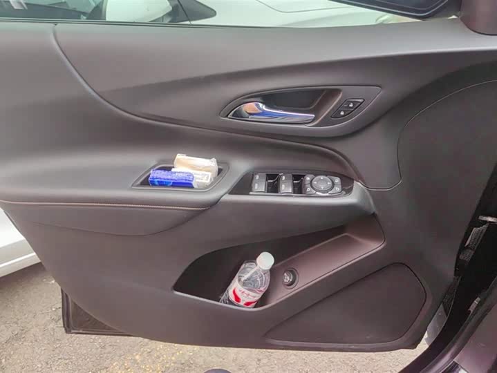 Фото 7 - Chevrolet Equinox