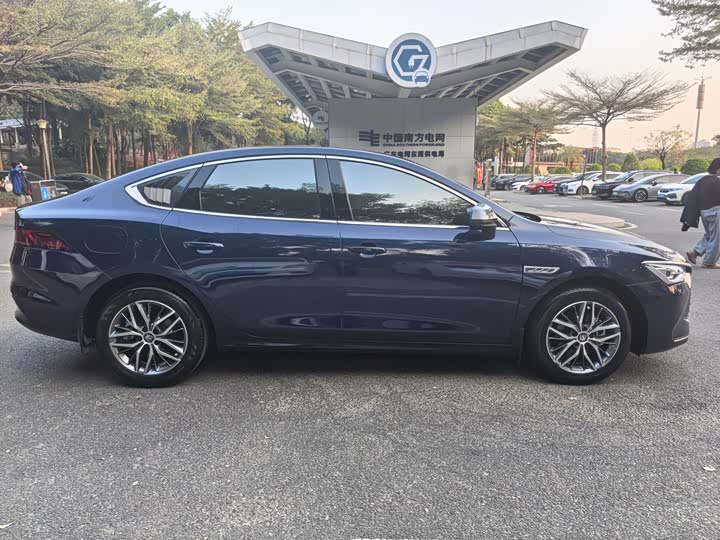 Фото 4 - BYD Qin Plus