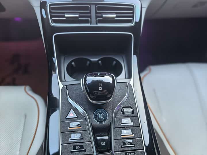 Фото 8 - BYD Qin Plus