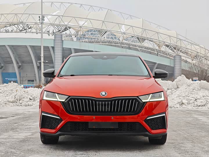 Фото 3 - Skoda Octavia Pro