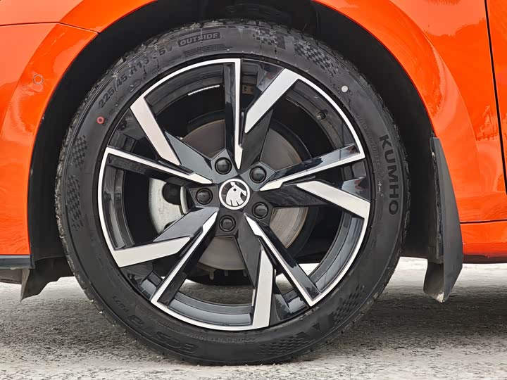 Фото 7 - Skoda Octavia Pro