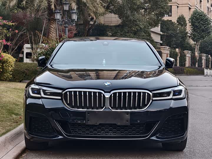 Фото 2 - BMW 5 Series