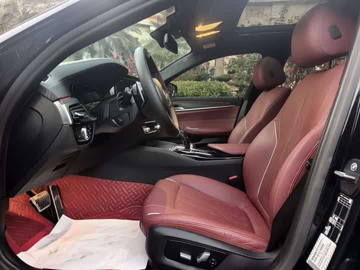 Фото 9 - BMW 5 Series