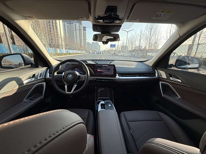 Фото 5 - BMW iX1