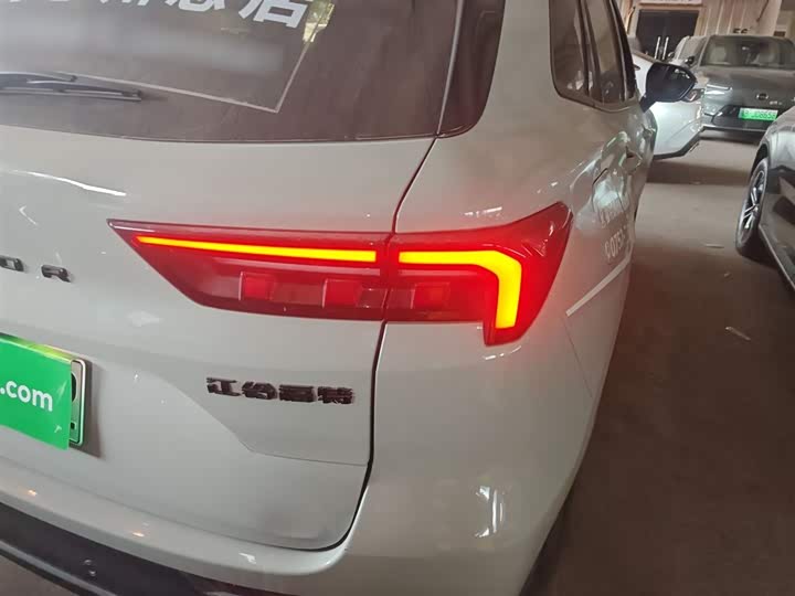 Фото 8 - Ford Equator Sport Hybrid